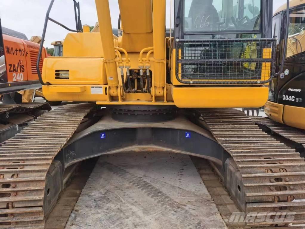 Komatsu PC 200-8 Excavadoras de cadenas