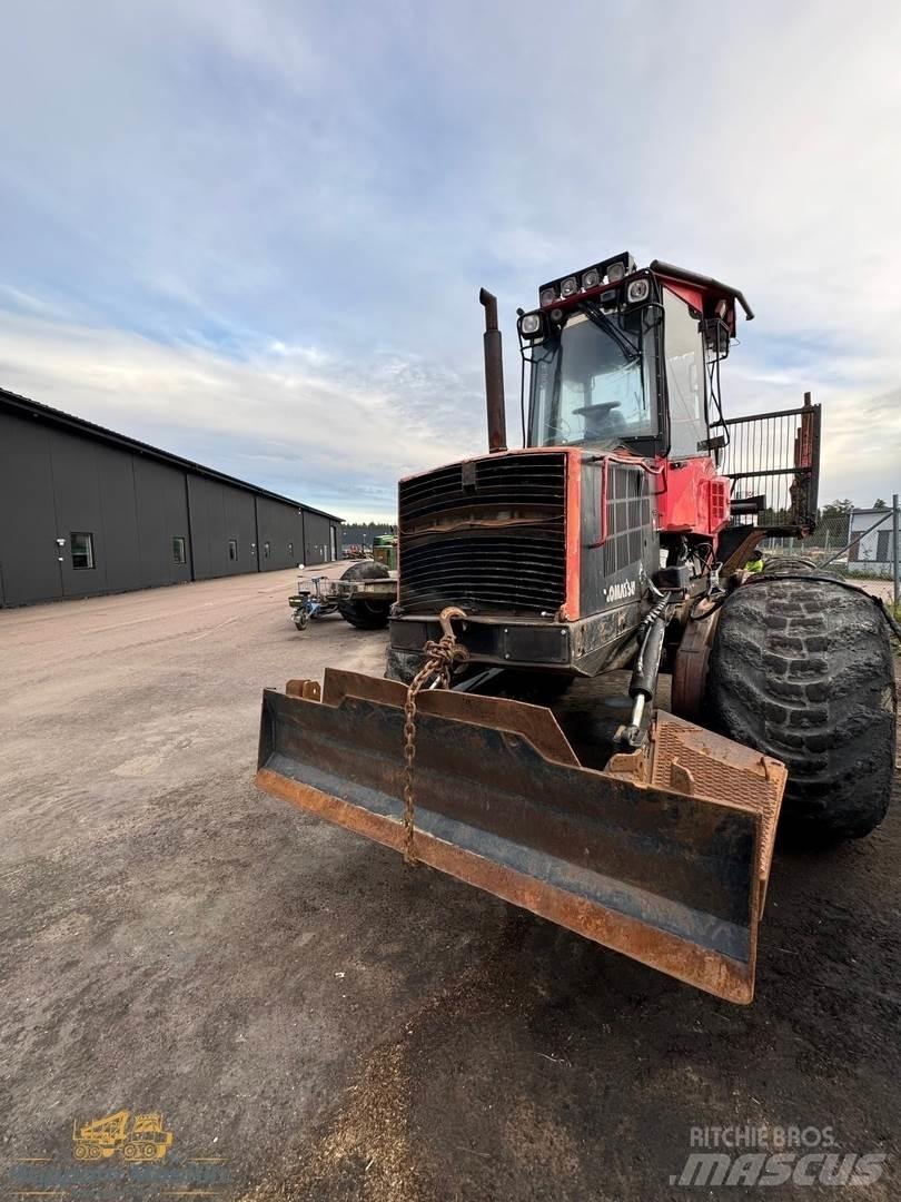 Valmet 890.3 Autocargadoras