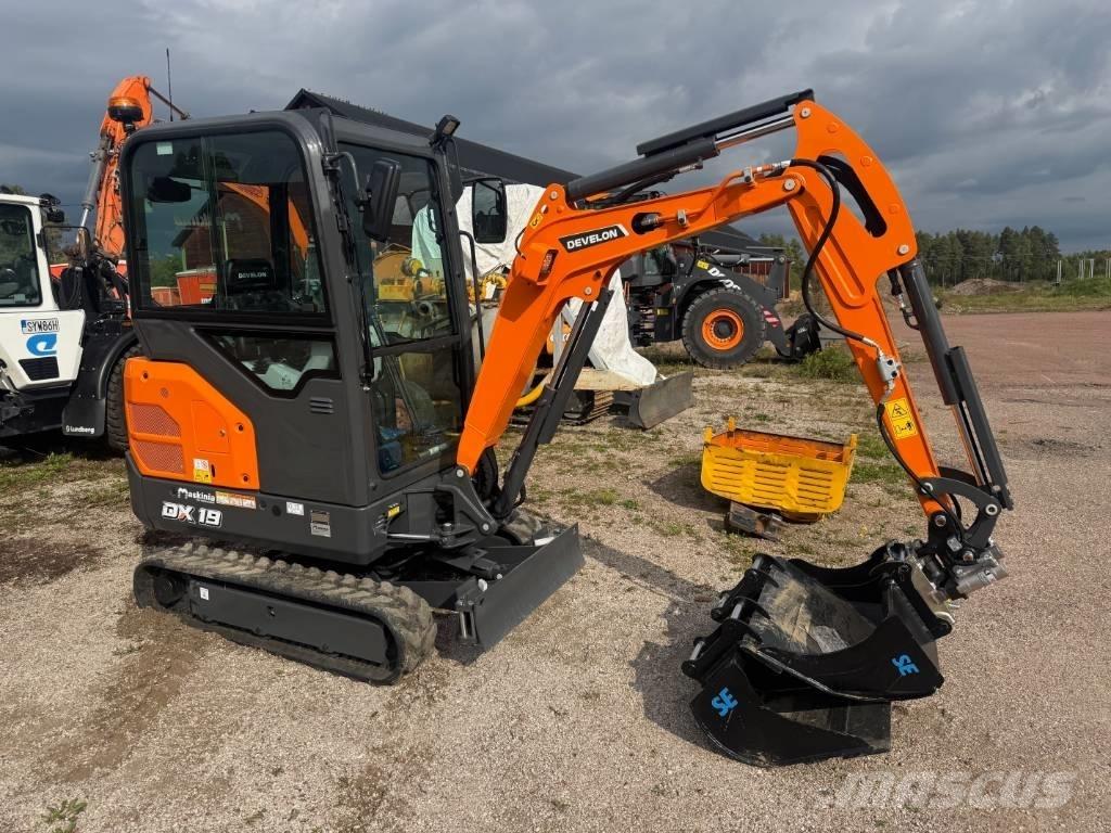 Develon DX 19-7 Mini excavadoras < 7t