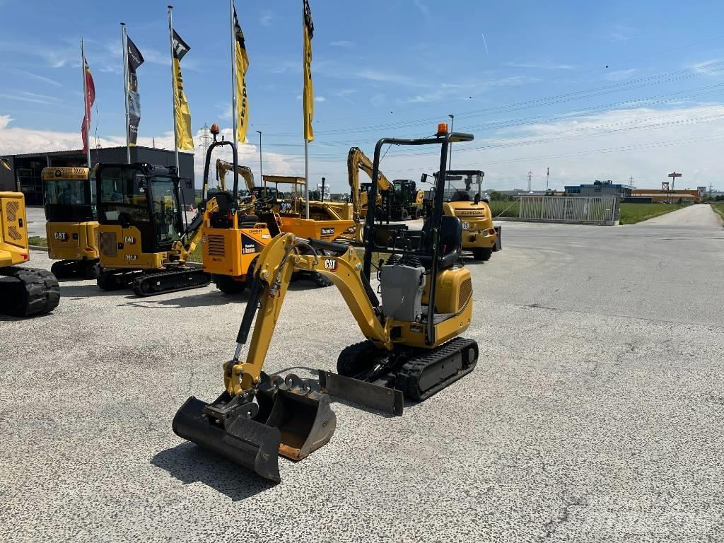 CAT 300.9 D Mini excavadoras < 7t