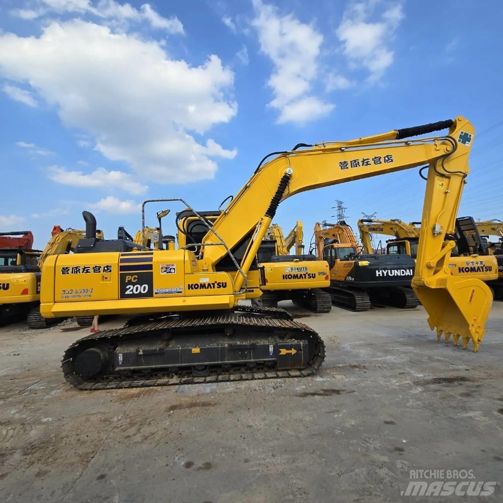 Komatsu PC 200-8 Excavadoras de cadenas