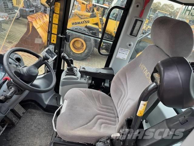 Hitachi ZW 250-6 Cargadoras sobre ruedas