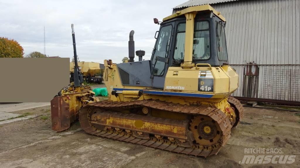 Komatsu D 41 P-6 Buldozer sobre oruga