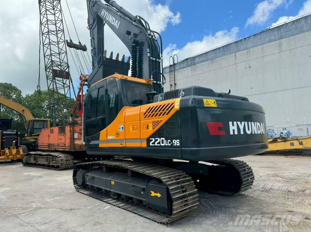 Hyundai R220LC-9S Excavadoras de cadenas
