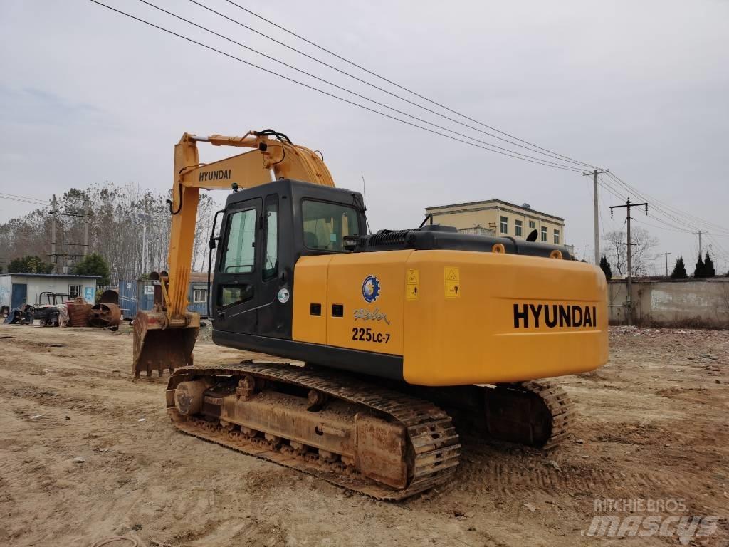 Hyundai R225LC-7 Excavadoras de cadenas