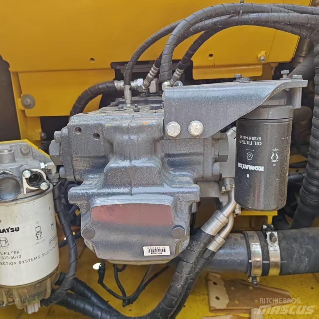 Komatsu PC 200-8 Excavadoras de cadenas