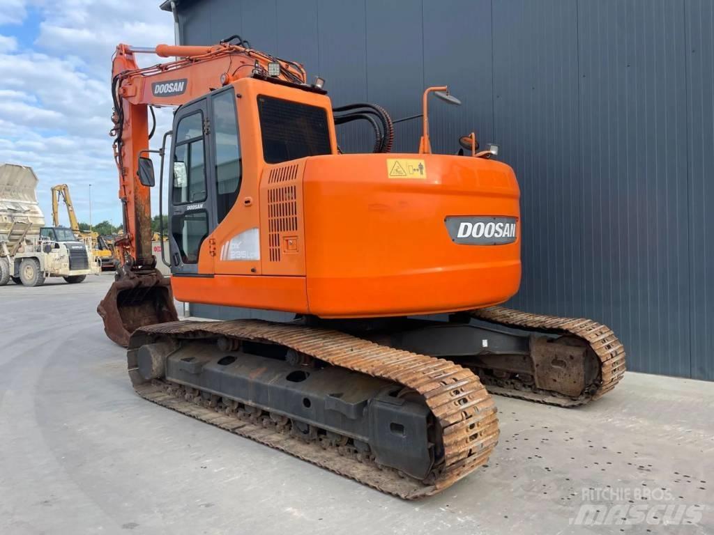 Doosan DX235LCR Excavadoras de cadenas