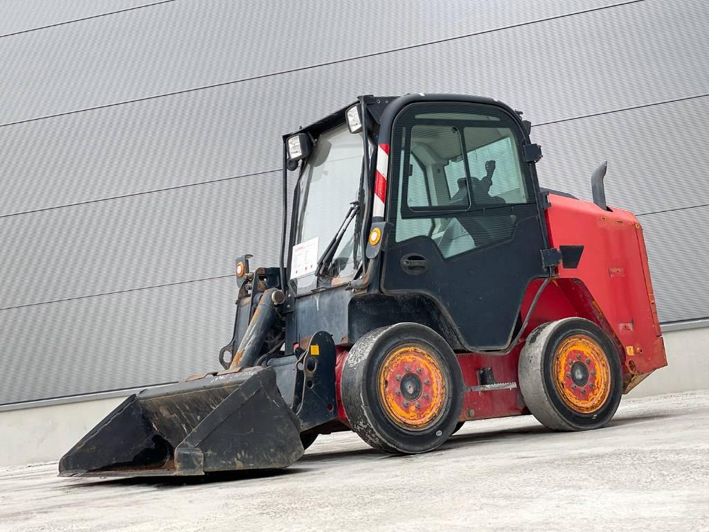 JCB R260 Minicargadoras