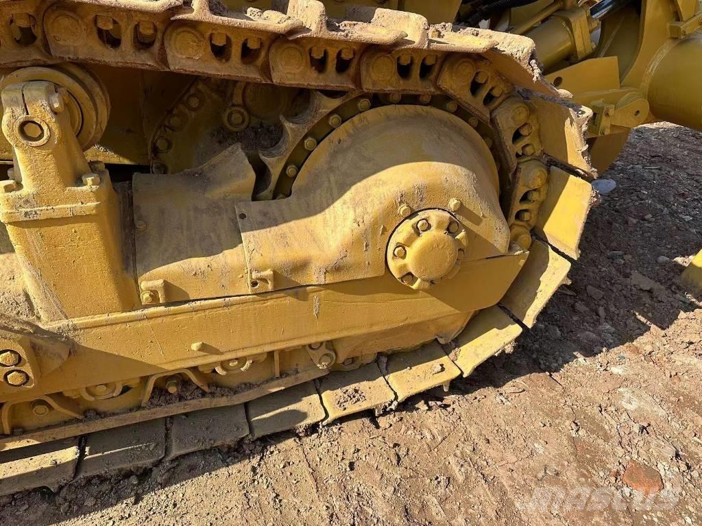 CAT D 8 K Buldozer sobre oruga
