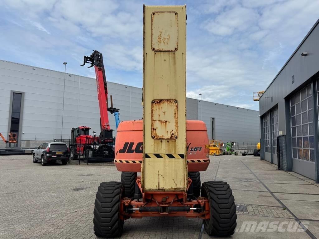 JLG 800 AJ Plataforma de trabajo articulada