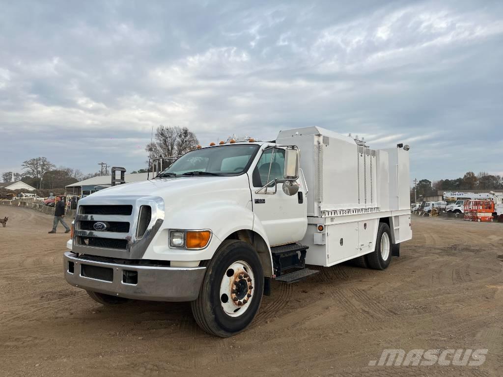 Ford F 650 XLT Camiones cisterna
