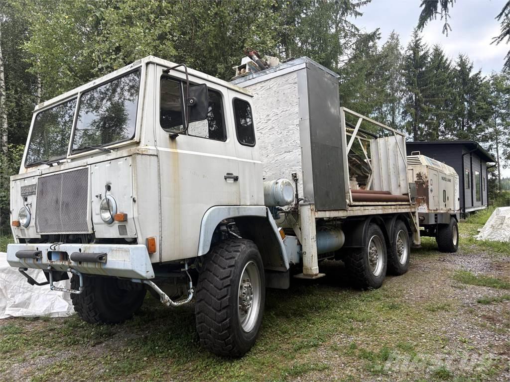 Scania SBAT 111SA Camiones de perforación móvil