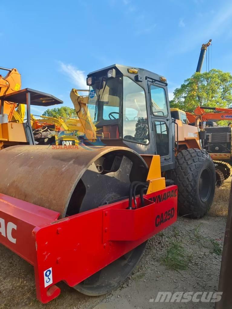 Dynapac CA 25 D Rodillos de un solo tambor