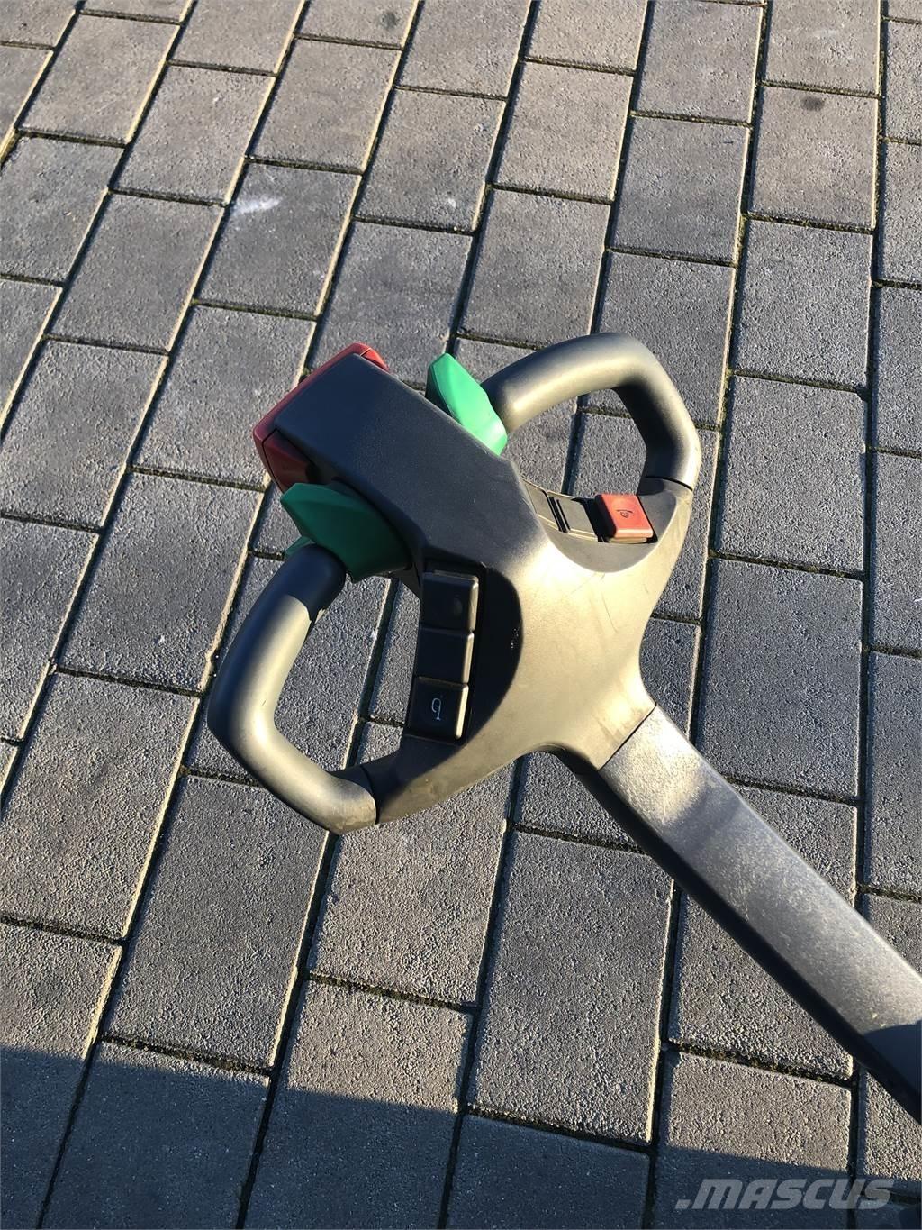 Jungheinrich WP16 Apiladores eléctricos