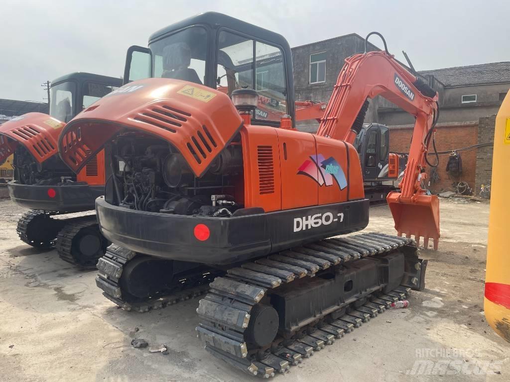 Doosan DH 60 Mini excavadoras < 7t