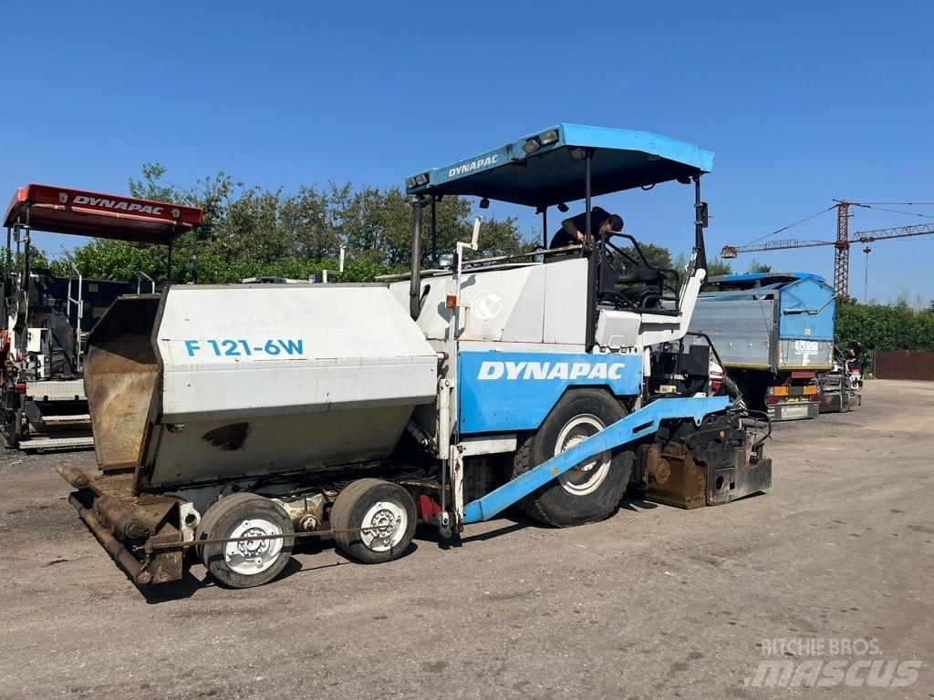 Dynapac F 121-6W Asfaltadoras