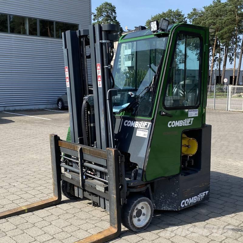 Combilift CB 2500 4 vías o cuatro caminos