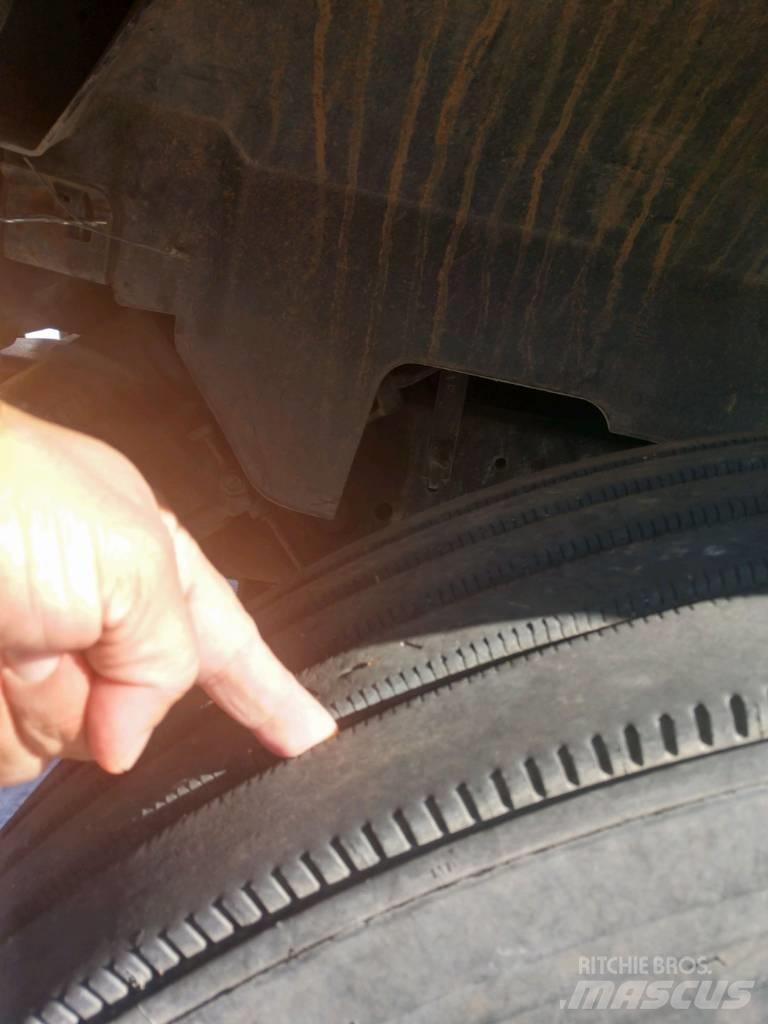 GMC Topkick C 7000 Camiones volquete para virutas de madera