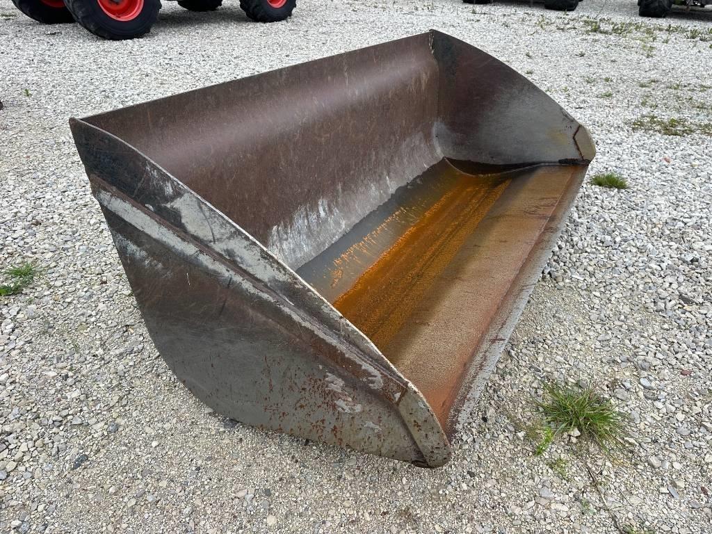 ŁYŻKA MANITOU 2,4 M Otros equipos de carga y excavación
