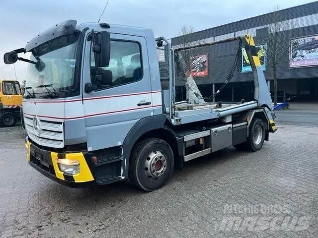 Mercedes-Benz 1327 Camiones portacubetas