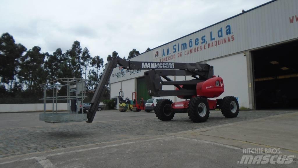 Manitou 200 ATJ Plataforma de trabajo articulada