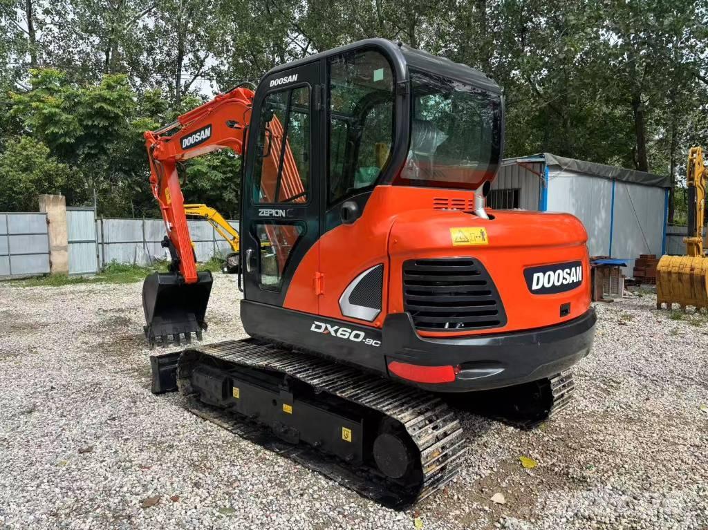 Doosan DX 60-9 C Mini excavadoras < 7t