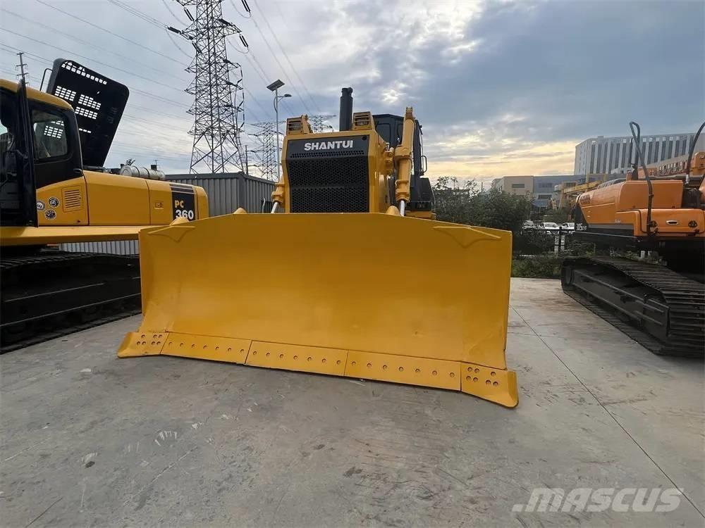 Shantui SD32 Buldozer sobre oruga