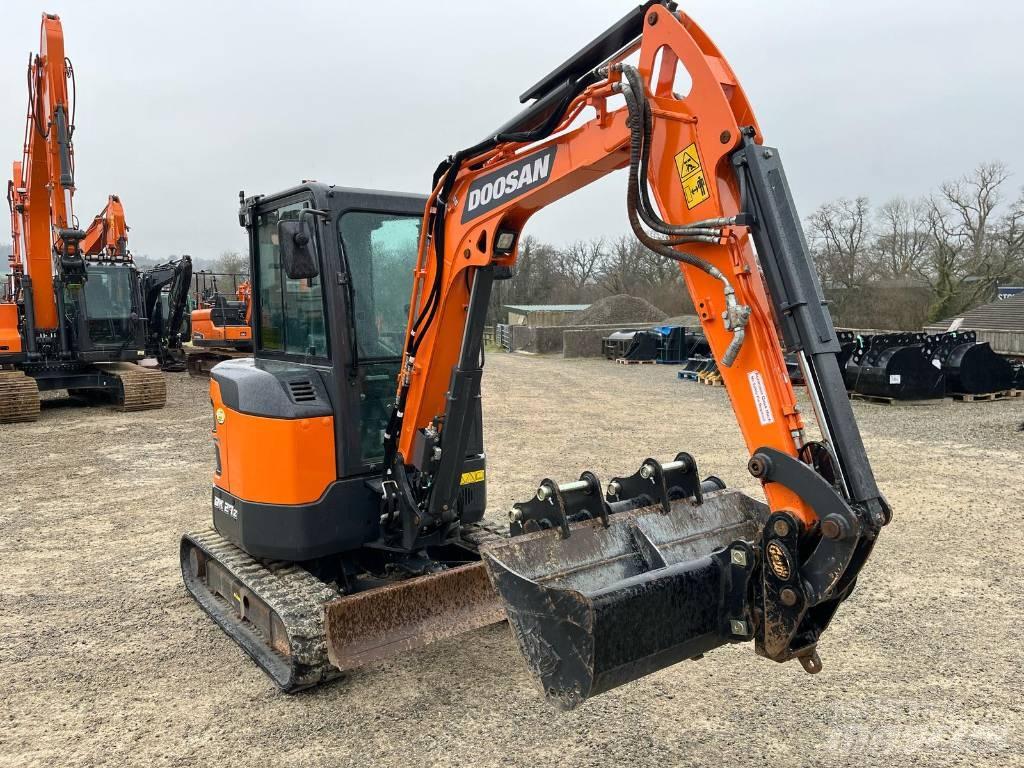 Doosan DX 27 Z Mini excavadoras < 7t