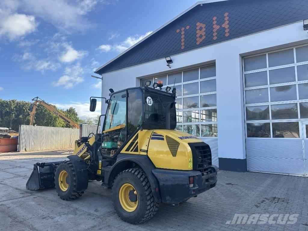 Komatsu WA 80-6 Cargadoras sobre ruedas