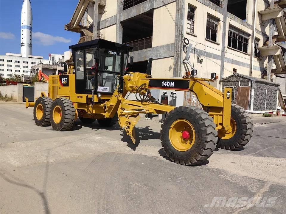 CAT 140H Motoniveladoras