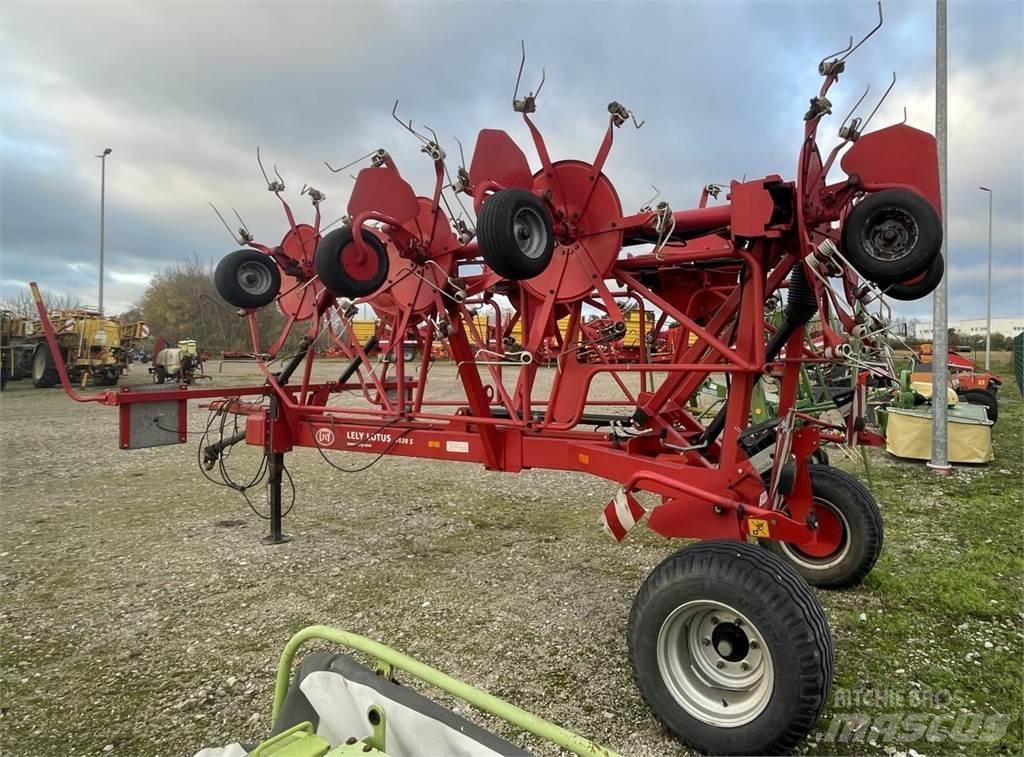 Lely Lotus 1020 S Rastrillos y henificadores