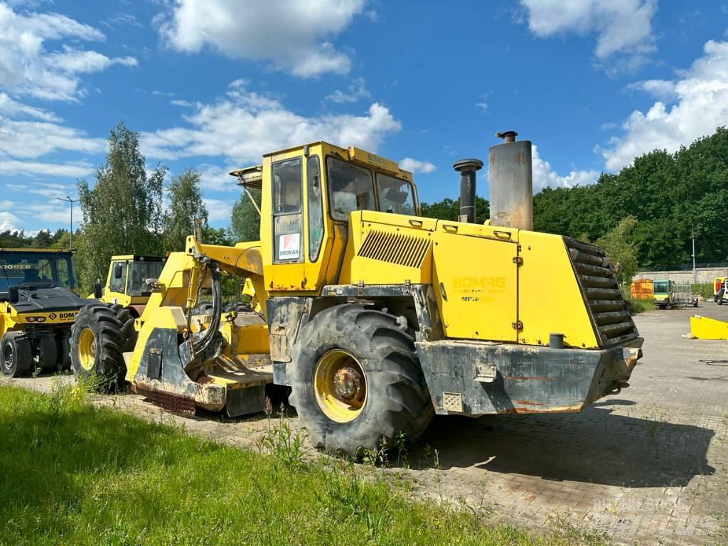 Bomag MPH 122-2 Equipos para la estabilización de suelos y reciclaje de asfalto