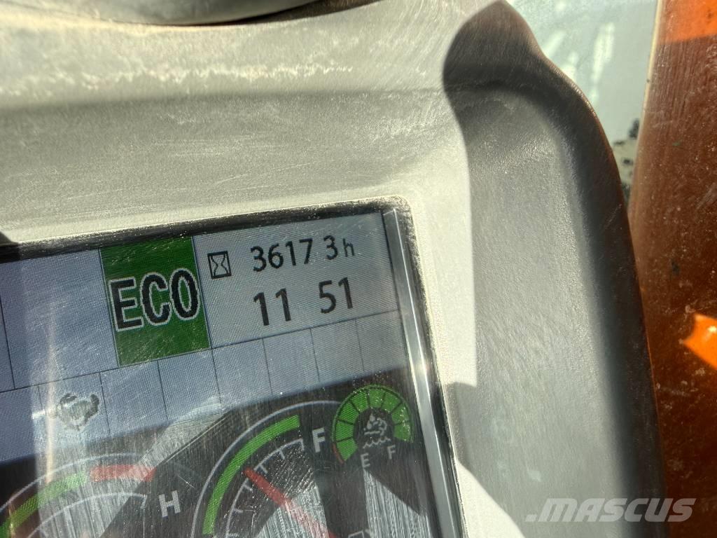 Hitachi ZX 135 US-6 Excavadoras de cadenas