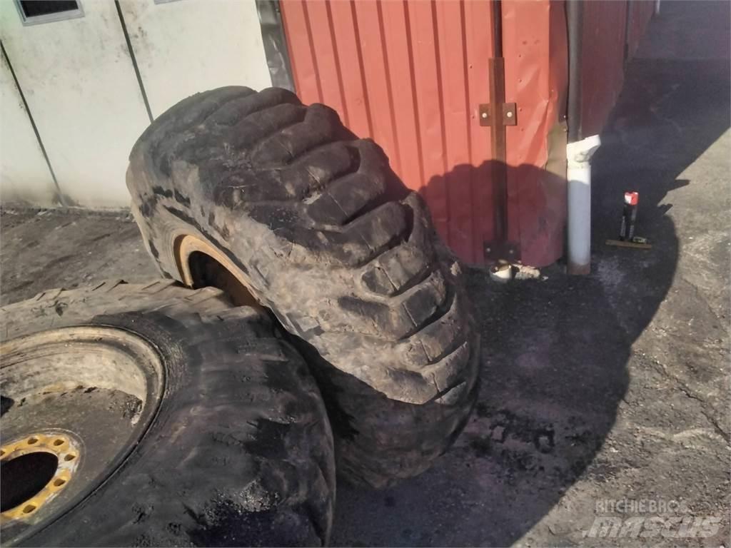 Nokian Els 17,5x25 Neumáticos, ruedas y llantas