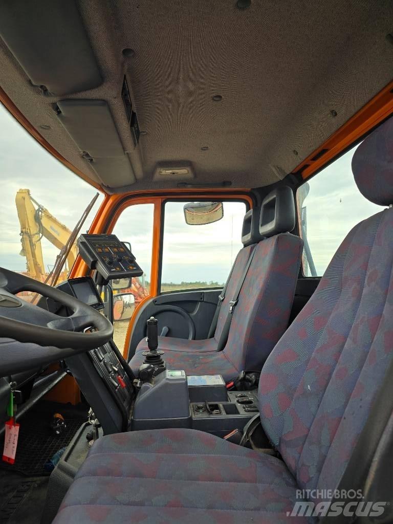 Unimog U300 Maquinaria para servicios públicos