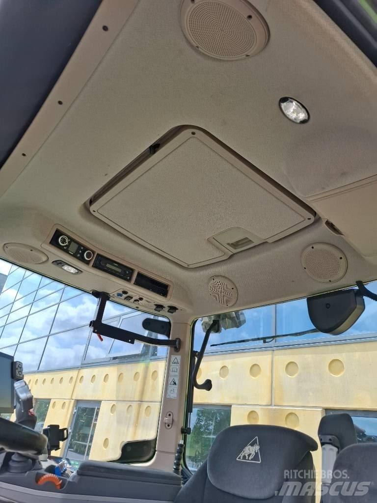 Fendt 724 Profi Plus Tractores