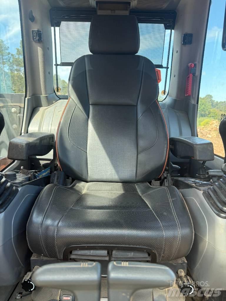 Doosan DX 235 LCR Excavadoras de cadenas