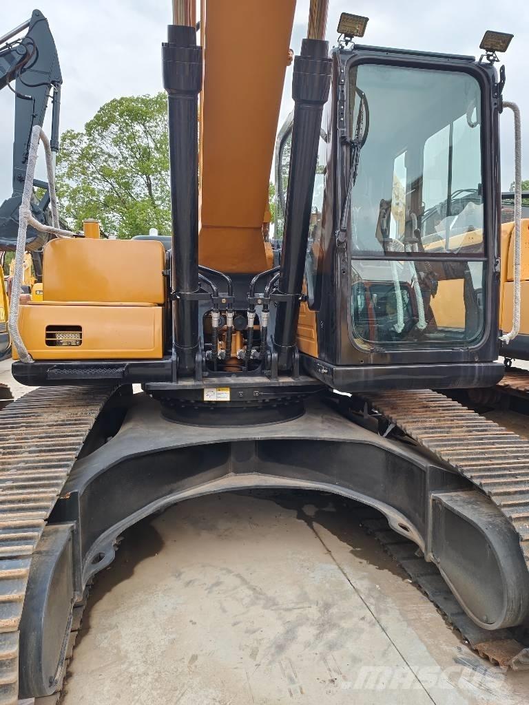 Sany SY 215 C Excavadoras de cadenas