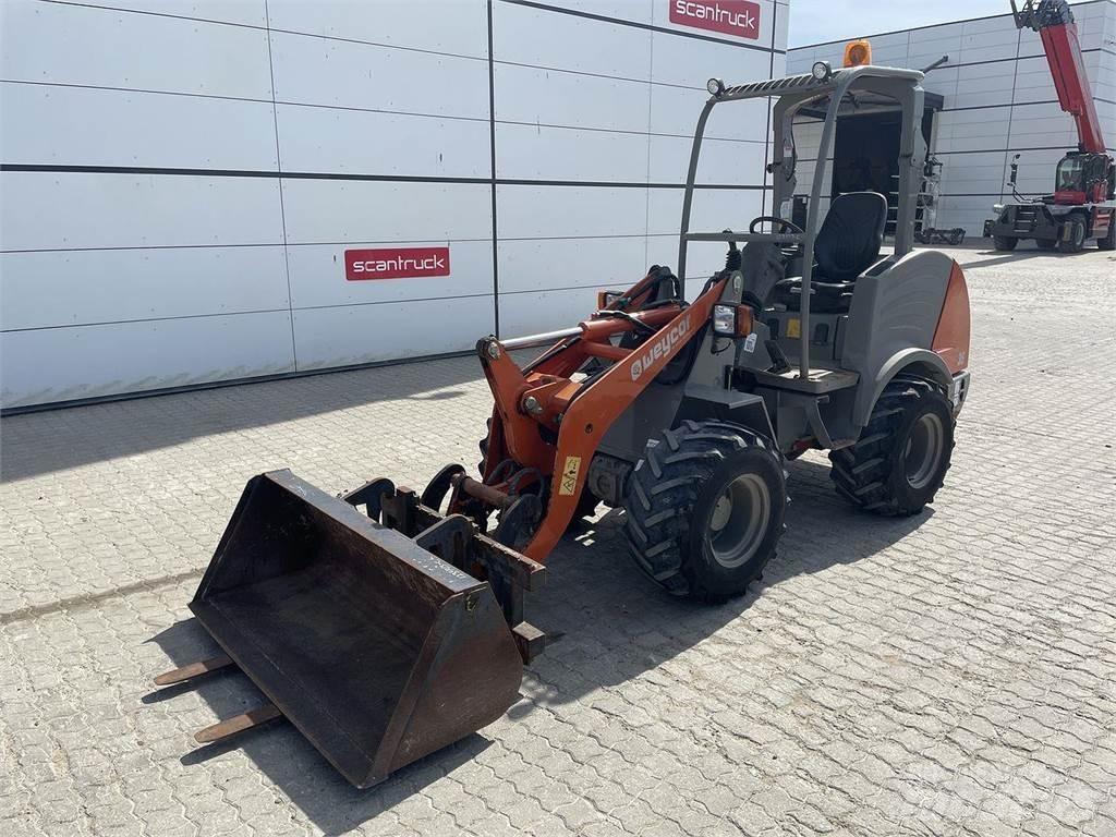 Atlas AR35 Cargadoras multifunción