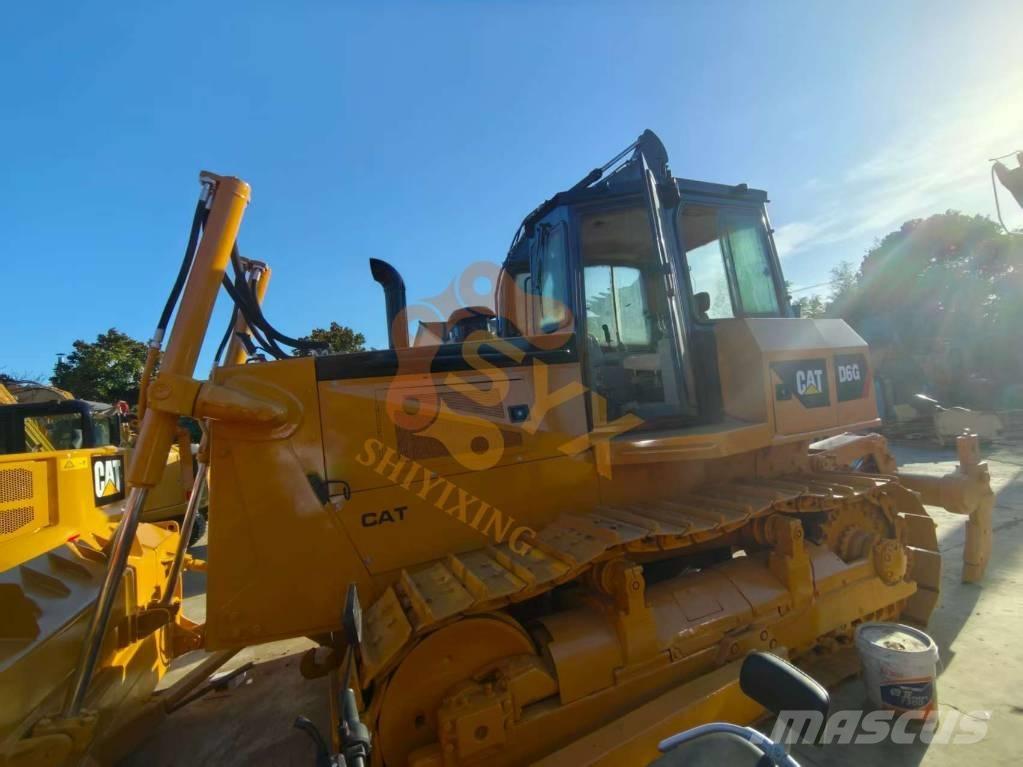 CAT D6G Buldozer sobre oruga