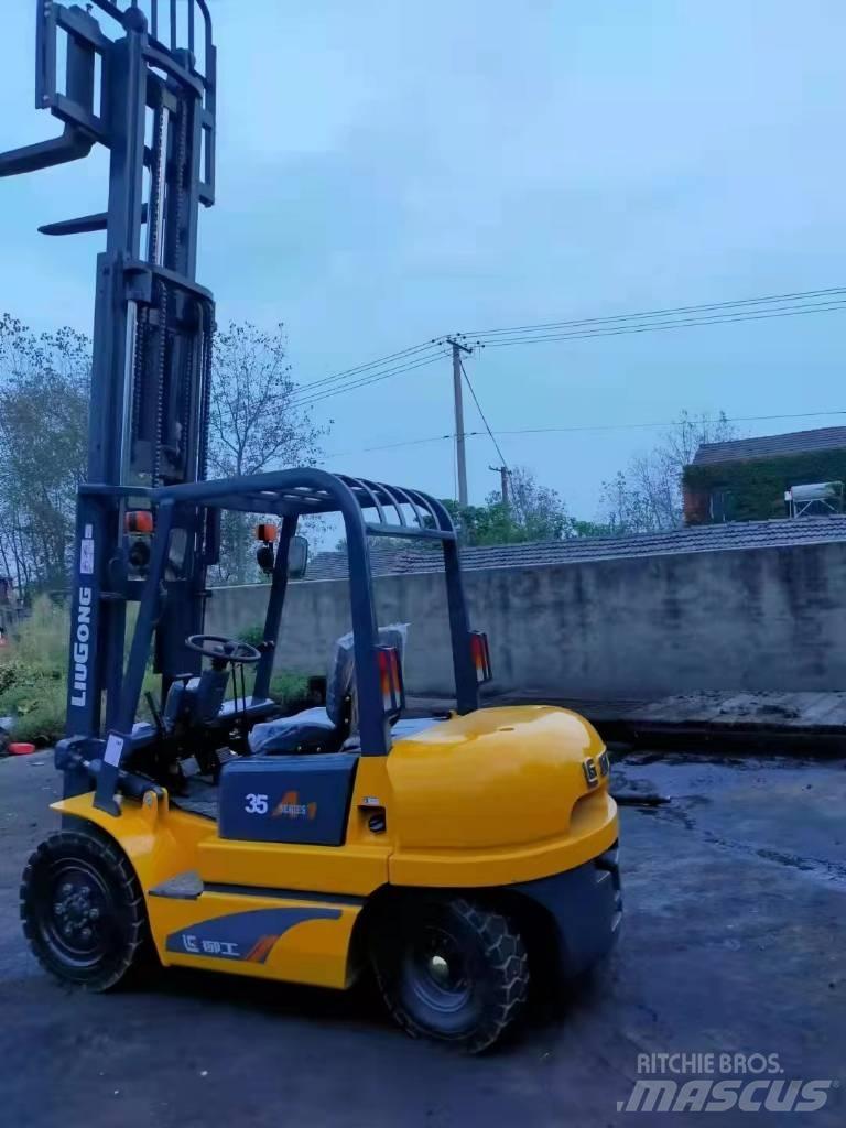 LiuGong CPC 35 Carretillas diesel