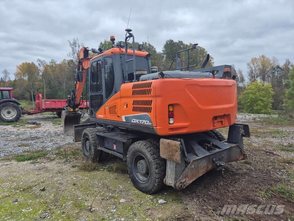 Doosan DX 170 W Excavadoras de ruedas
