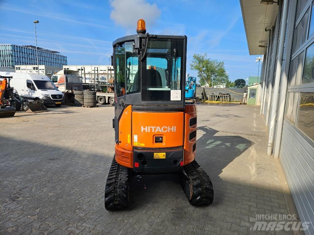 Hitachi ZX26U-6 Mini excavadoras < 7t