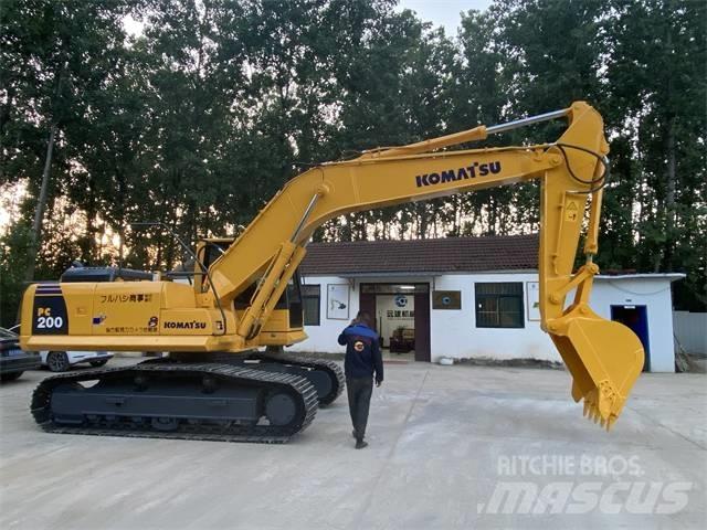 Komatsu PC200-8 Excavadoras de cadenas