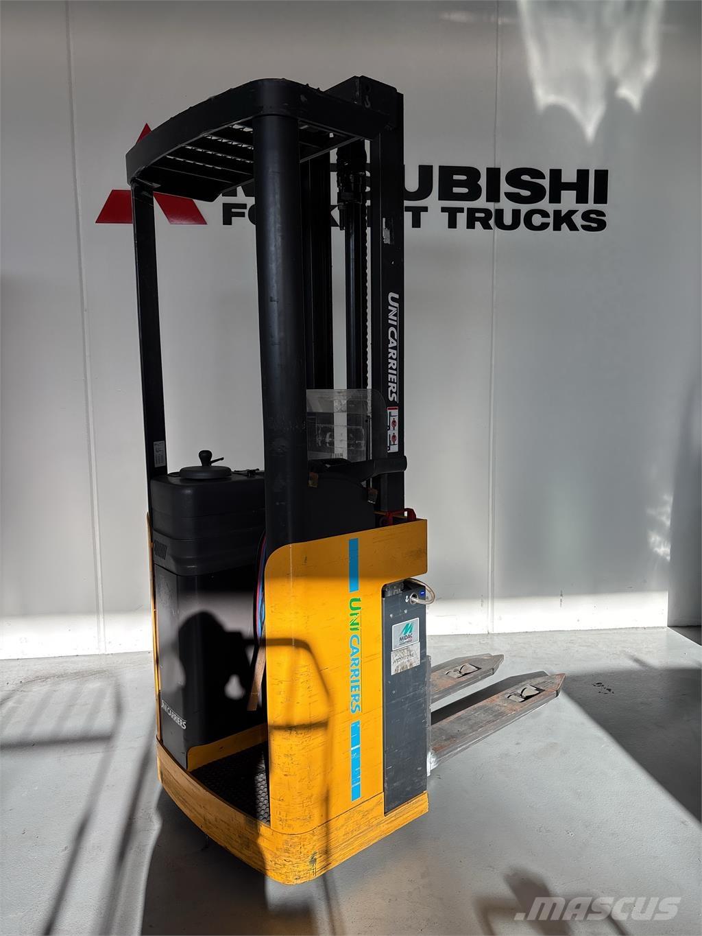 Atlet A160 Apiladores eléctricos autopropulsados