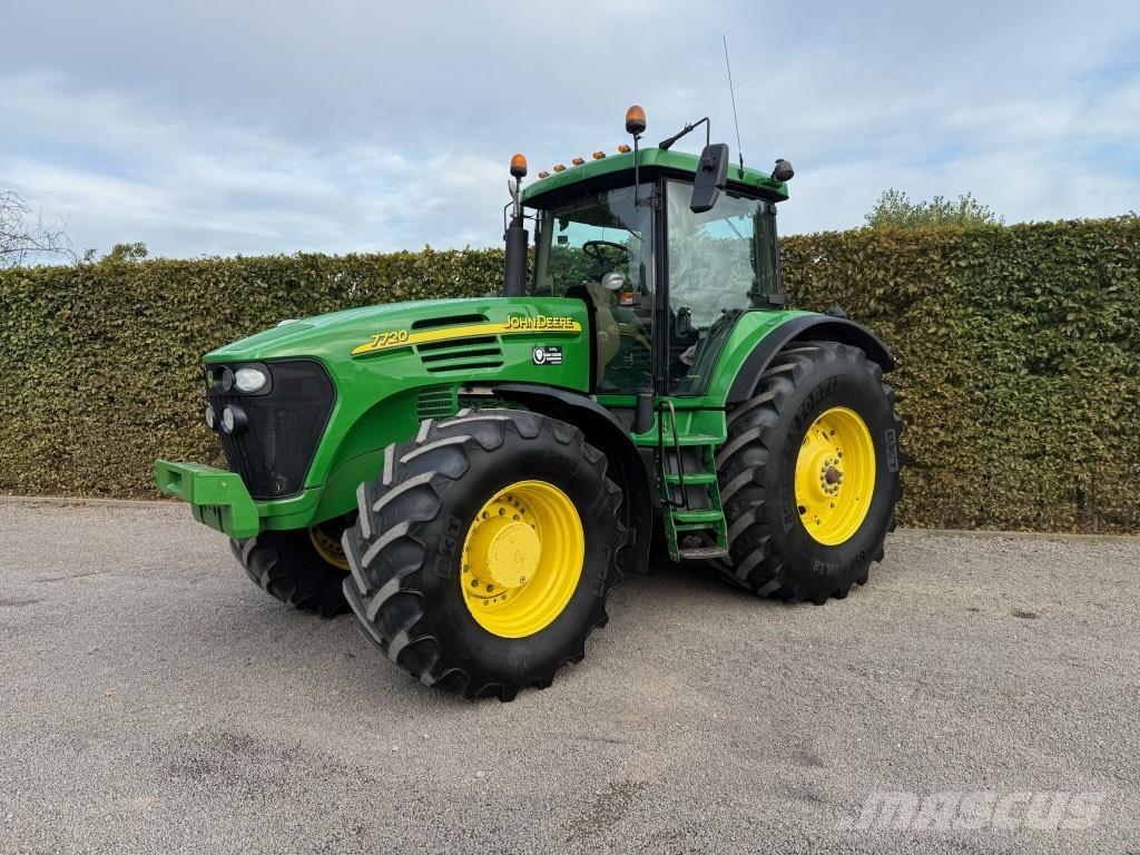 John Deere 7720 Tractores
