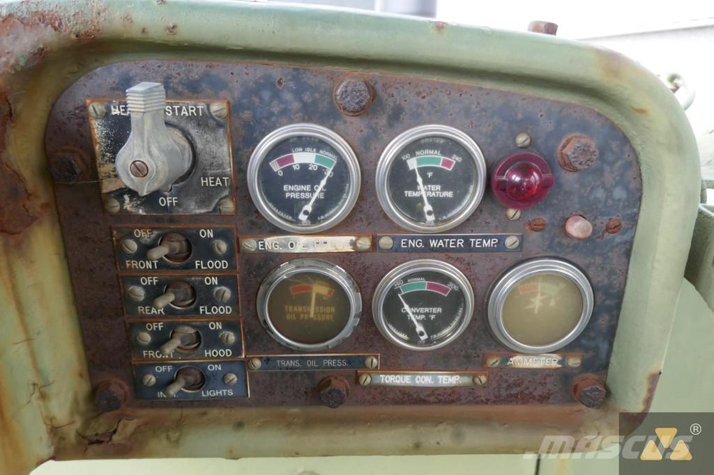 CAT D7F Ex-army Buldozer sobre oruga