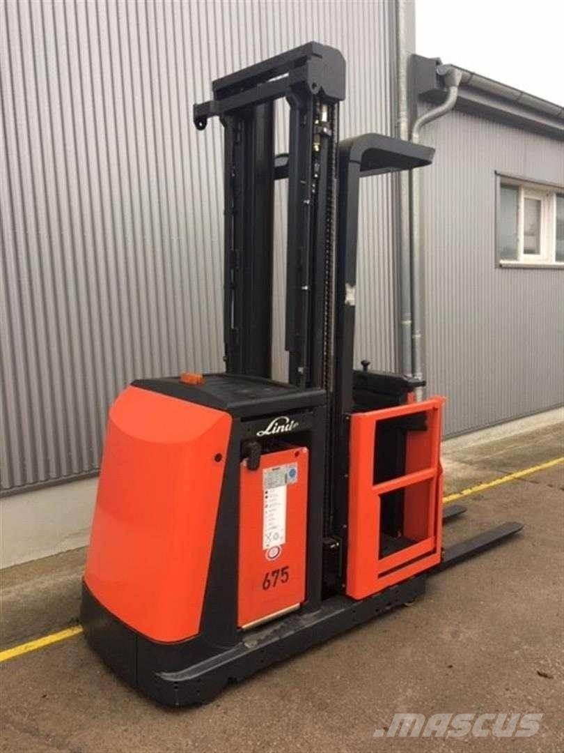 Linde V11 Recogepedidos de gran altura