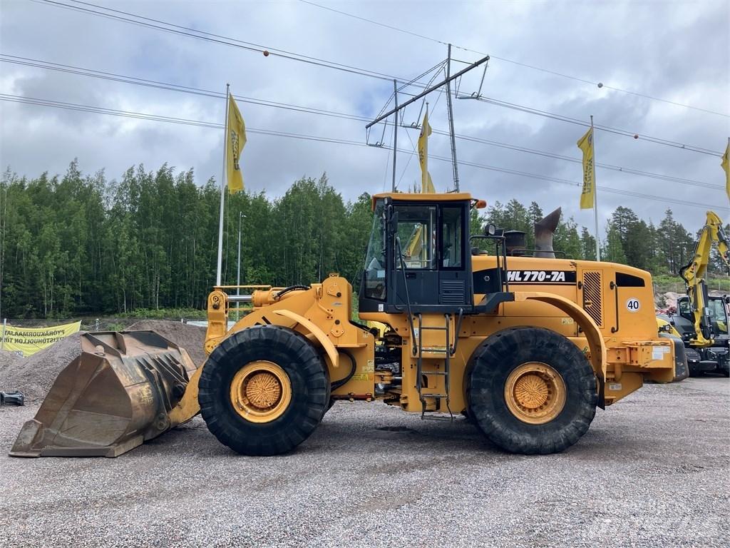 Hyundai HL 770-7 A Cargadoras sobre ruedas