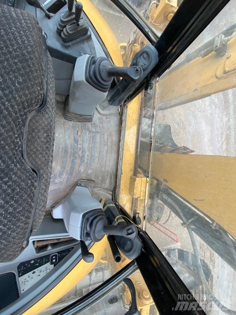 CAT 432 E Retrocargadoras
